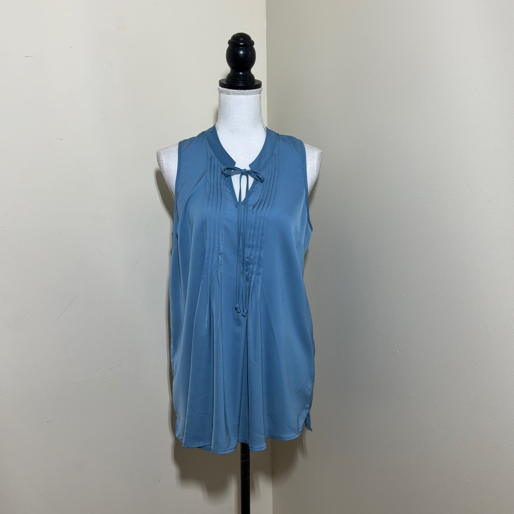 Daniel Rainn Blue Sleeveless Blouse Women’s M Lightweight Career Top